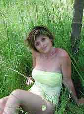 romantic woman looking for guy in Ollie, Iowa