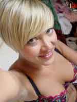 romantic female looking for guy in Wolcottville, Indiana