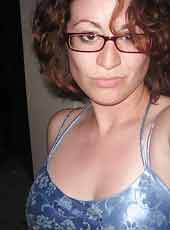 a single woman looking for men in Highland, Illinois