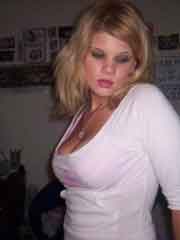 rich woman looking for men in Oysterville, Washington